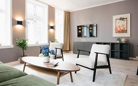 S54 - Private Rooms In The City Center
